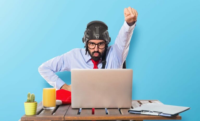 Как найти заказчика копирайтеру: подробный гид по поиску клиентов и продвижению своих услуг